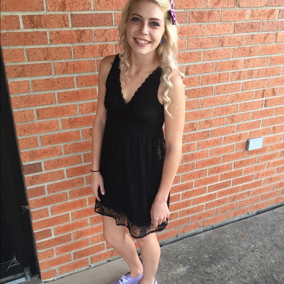 Meet your Posher, Kayla - Picture 7 of 8